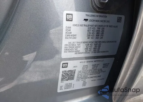 2021 Chevrolet Silverado 1500 4Wd Standard Bed Custom z USA, uszkodzony, nr VIN 1GCRYBEK1MZ351393